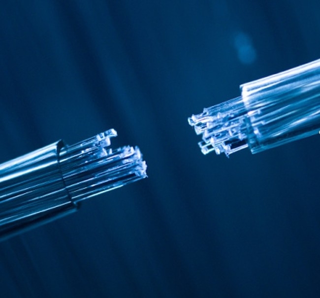 무선 연결을 위한 기상 방지 단 모드 FTTH 실내 드롭 케이블 1-12 코어