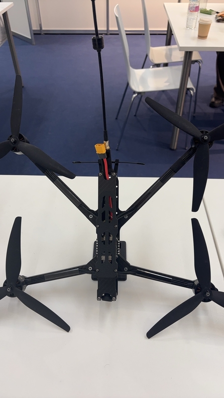 17인치 FPV 드론 장거리 고전력 FPV 레이싱 드론 12kg 부하 용량