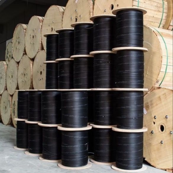 야외 금속 나비 모양 광섬유 케이블 (1 코어) 도입