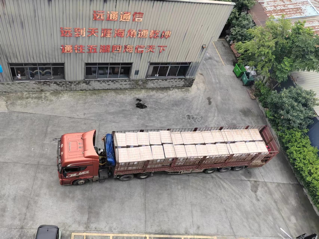 나비 모양의 광 케이블 도입