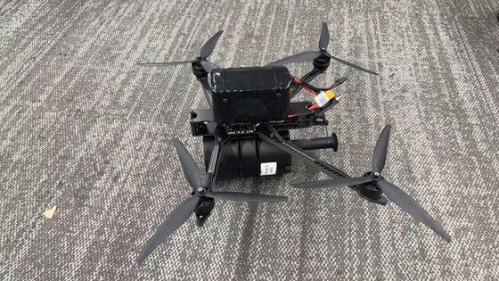 전문 FPV 섬유 쿼드콥터 드론, 비행 준비 완료, 30km/롤, 초경량 - 고인장 강도 - 내부 대 외부 배선